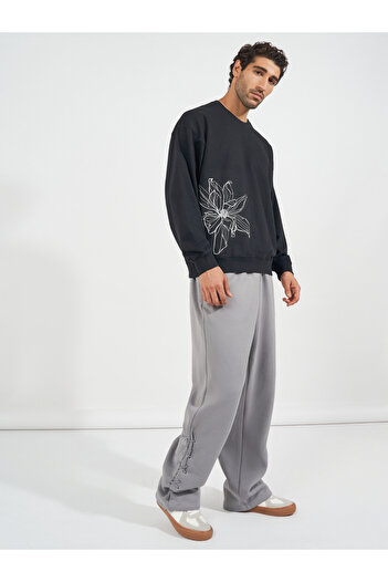 Styli Eyelet Detail Bonded Fleece Oversized Joggers