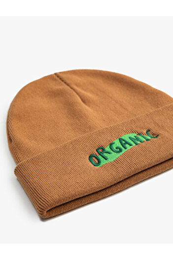 Koton Knitwear Beret with Embroidery Detail