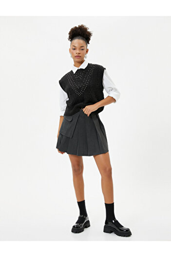 Koton Knitwear Sweater Beaded Sleeveless Round Neck