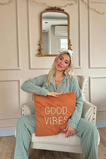 Pijamaevi Mint Yeşili Düz Önden Düğmeli Peluş Polar Pijama Takımı