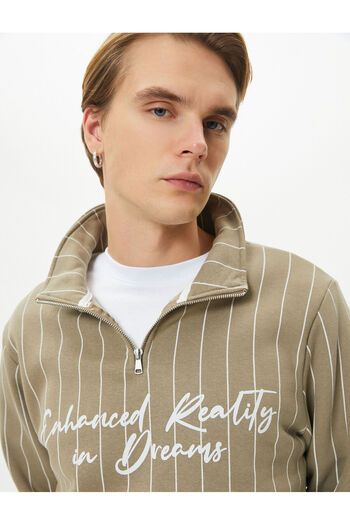 Koton Sweatshirt mit halbem Reißverschluss, bedruckter Stehkragen mit Slogan