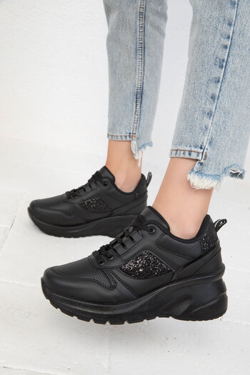 SOHO Women's Sneaker 19730 - Black Black