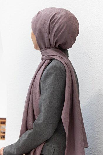 Vissona 57% Silk 43% Cotton Monogram Patterned Shawl