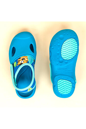 Decathlon Nabaiji Çocuk Havuz Sandaleti - Mavi/Kaplan Baskılı - Clog 500