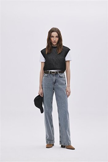 SHERIN Black Crew Neck Shiny Sweater