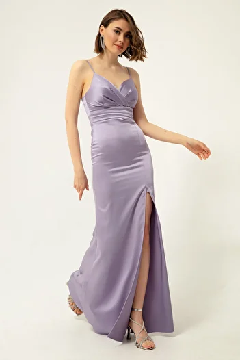 Lafaba Langes Satin-Abendkleid und Abschlusskleid für Damen mit Trägerschlitz in Flieder