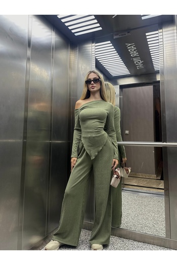 mekabutik Khaki Asymmetrical Top and Bottom Set