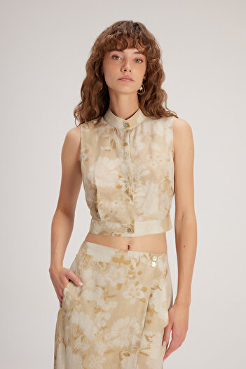 adL Pleated Linen Crop Blouse