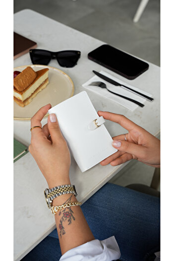 Crew Leather Miami Women's Wallet - Lock Detailed