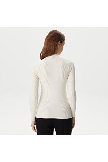 Lacoste Pulover alb cu guler înalt pentru femei
