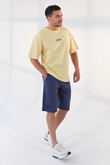 TOMMY LIFE Yellow Small Text Printed O-Neck Men's Oversize T-Shirt - 87985