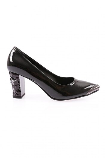 DGN Black Patent Leather Wrinkled Toe Low-Cut Pointed Toe High Heels - 6672621