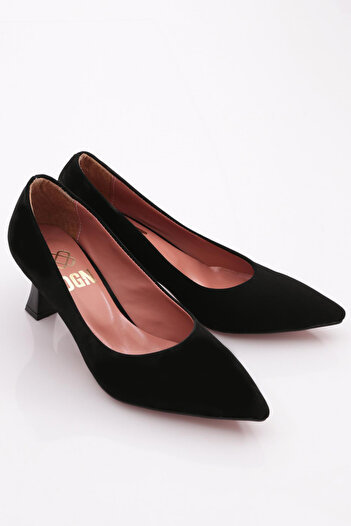 DGN 320 Pointed Toe Low-cut High Heeled Shoes