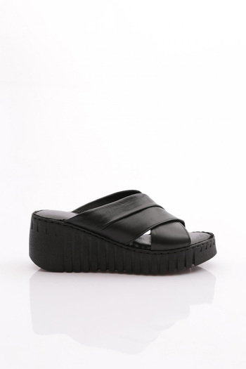 DGN Γυναικείες Παντόφλες Double Stripe 252