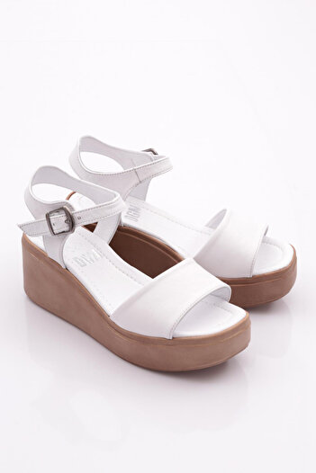 DGN 2003 Women's Sandals
