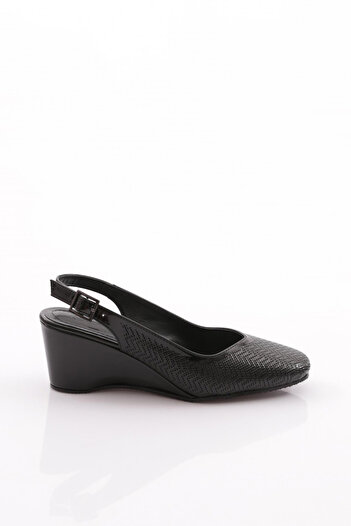 DGN Black Women's Heeled Shoes - 354263539