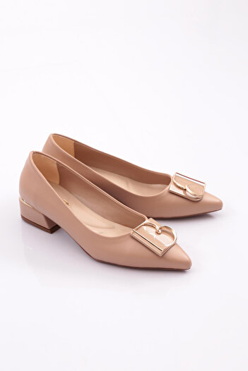 DGN Women's Metal Brooch Heeled Shoes Nude 79852534