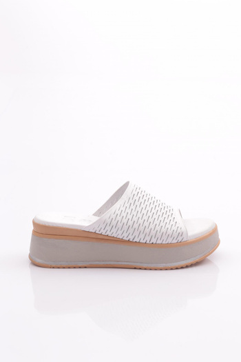 DGN 1800 Model Women's Slippers