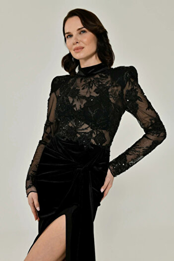 ALFABETA Vatkali Transparent and Payet Flower Detail Deep Slit Velvet Stylish Evening Dress