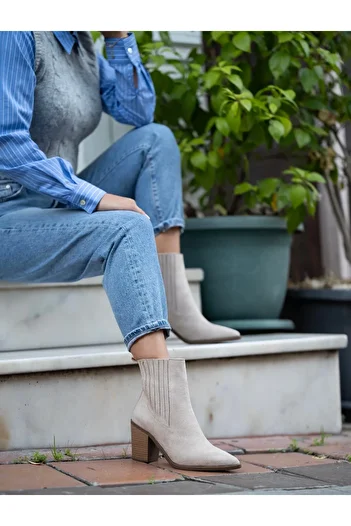 Afilli Women's Skin Suede Pointed Toe Elastic Thick Short Heeled Buckle Stylish Western Cowboy Boots Booti Shoes