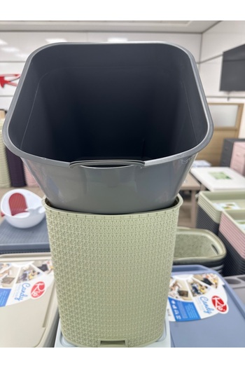 LeesHome Pedal Cream Knitted Inner Bucket Bathroom Kitchen Trash Can with Lid Pedal Trash Can 25Liters