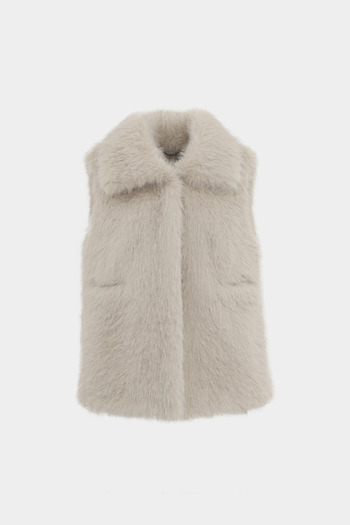 Açelya Okcu Premium Pocket Detailed Saturn Faux Fur Women's Vest