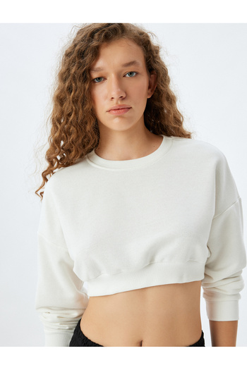 Koton Basic Crop Crew Neck Long Sleeve Comfortable Fit Sweatshirt