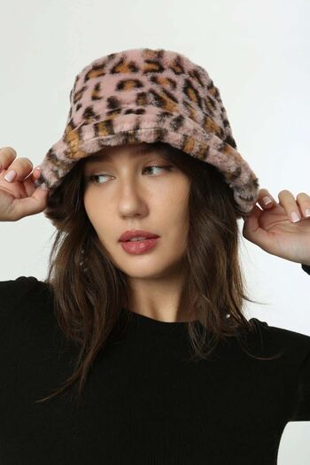 REMSA Pink Leo Plush Bucket Hat - Rkş-01