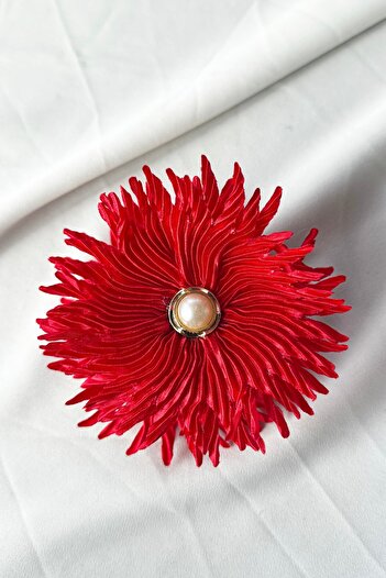 TAKIŞTIR Red Color Flower Figured Pearl Detailed Latch Buckle