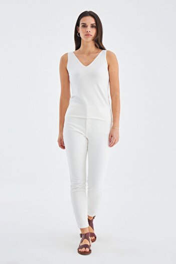 Peraluna V-Neck Thin Strap Ruby Top Women's Knitwear Summer Undershirt - Ecru