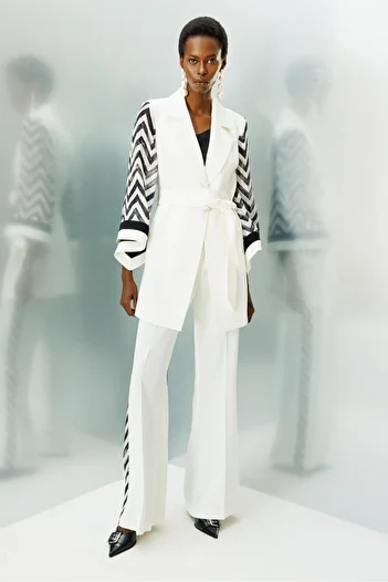 Moda İlgi Ecru Fashion Interest Zigzag Print Stripe Trousers - 04546