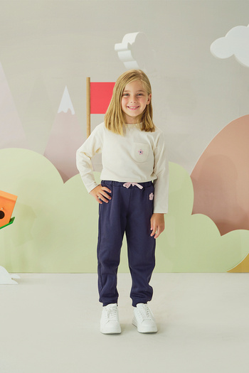 Miny Center Girl's T-shirt