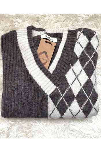 Blue Petrol Women's Diamond Pattern Detailed V-Neck Sweater