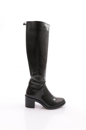 DGN Black Wrinkled Women's Heeled Boots - 531103138