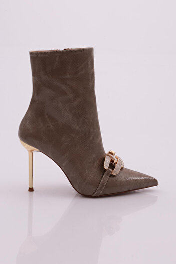 DGN Pointed Toe Mink Wrinkled Long Thin Heeled Women's Boots - Silver Stone Detailed Chain Buckle 2362392859