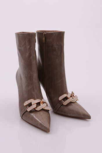 DGN Pointed Toe Mink Wrinkled Long Thin Heeled Women's Boots - Silver Stone Detailed Chain Buckle 2362392859