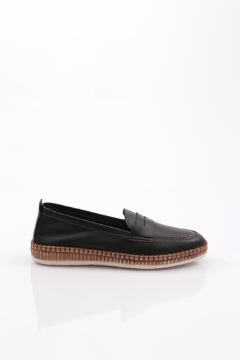 DGN Women's Black Loafer 26632623