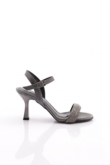 DGN 914 Women's Stone Embroidered Heeled Shoes