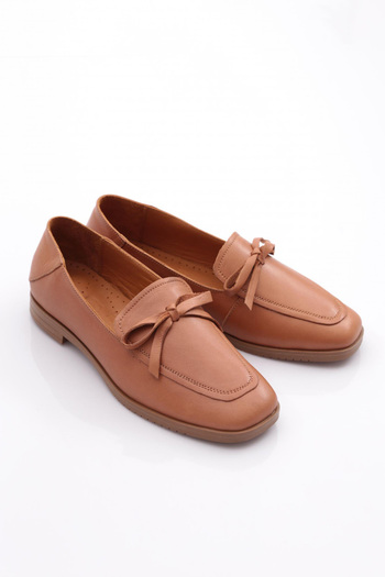 DGN 131 Model Women's Ballerinas - Lace up Detailed