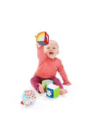 Sophie La Girafe Multi'activities 4lü Küp Oyuncak