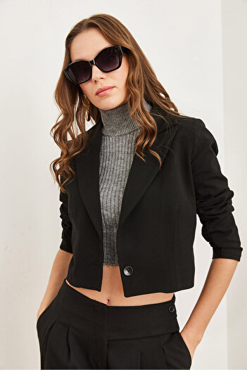 Olalook Women's Black Lined Premium Polyviscon Crop Blazer Jacket Ckt- 19000394