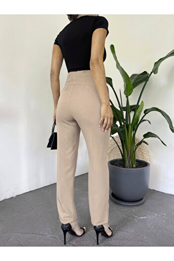 Modamorfo Beige Zra Pleated Carrot Trousers