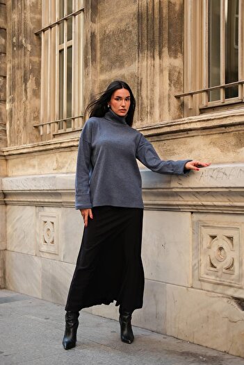 FOR YOU MODA Μπλούζα Indigo με λαιμόκοψη με λεπτομέρεια μανίκι