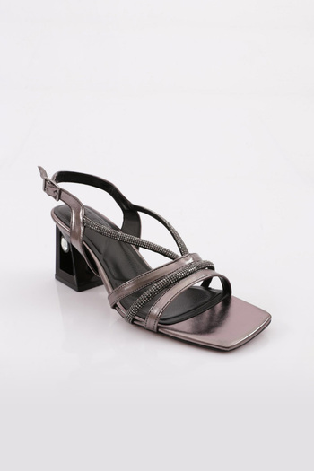 DGN 618 Women's - Silver Stone Detailed Heeled Sandals