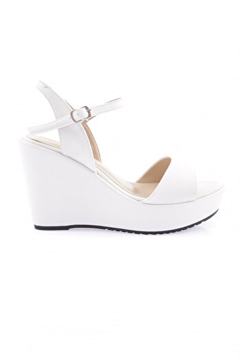 DGN 2202 Model Women's Wedge Sole Shoes