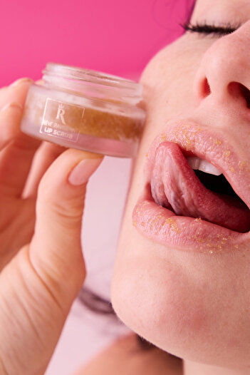Reve Ravissant Dudak Peelingi ve Dudak Maskesi Vitamin Shea Yağı Reveravissant