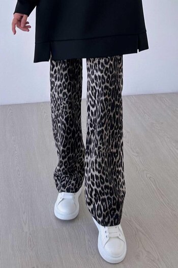 Ka Hijab Leopard Pattern Trousers - Black