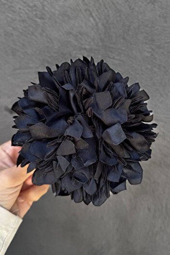 TAKIŞTIR Black Color Flower Figured Latch Buckle