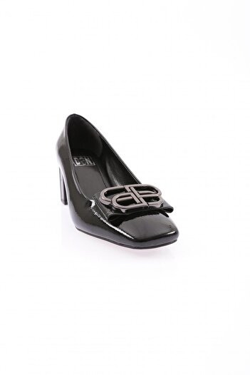 DGN K670 Women's Heeled Shoes with Iron Accessories