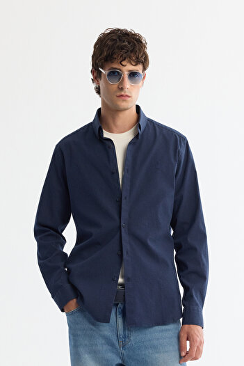 Avva Men's Navy Blue Button-Down Collar Easy-Iron Striped Slim Fit Shirt A42Y2098